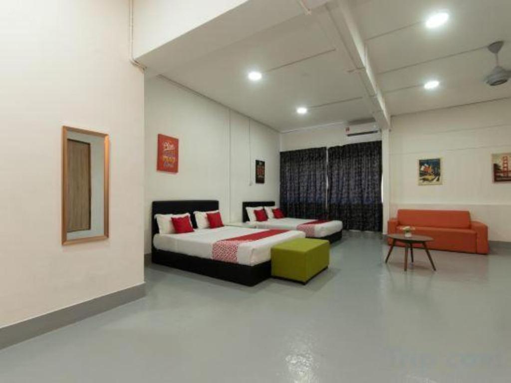 Oyo 43993 Madsuite Kota Kinabalu Exterior foto