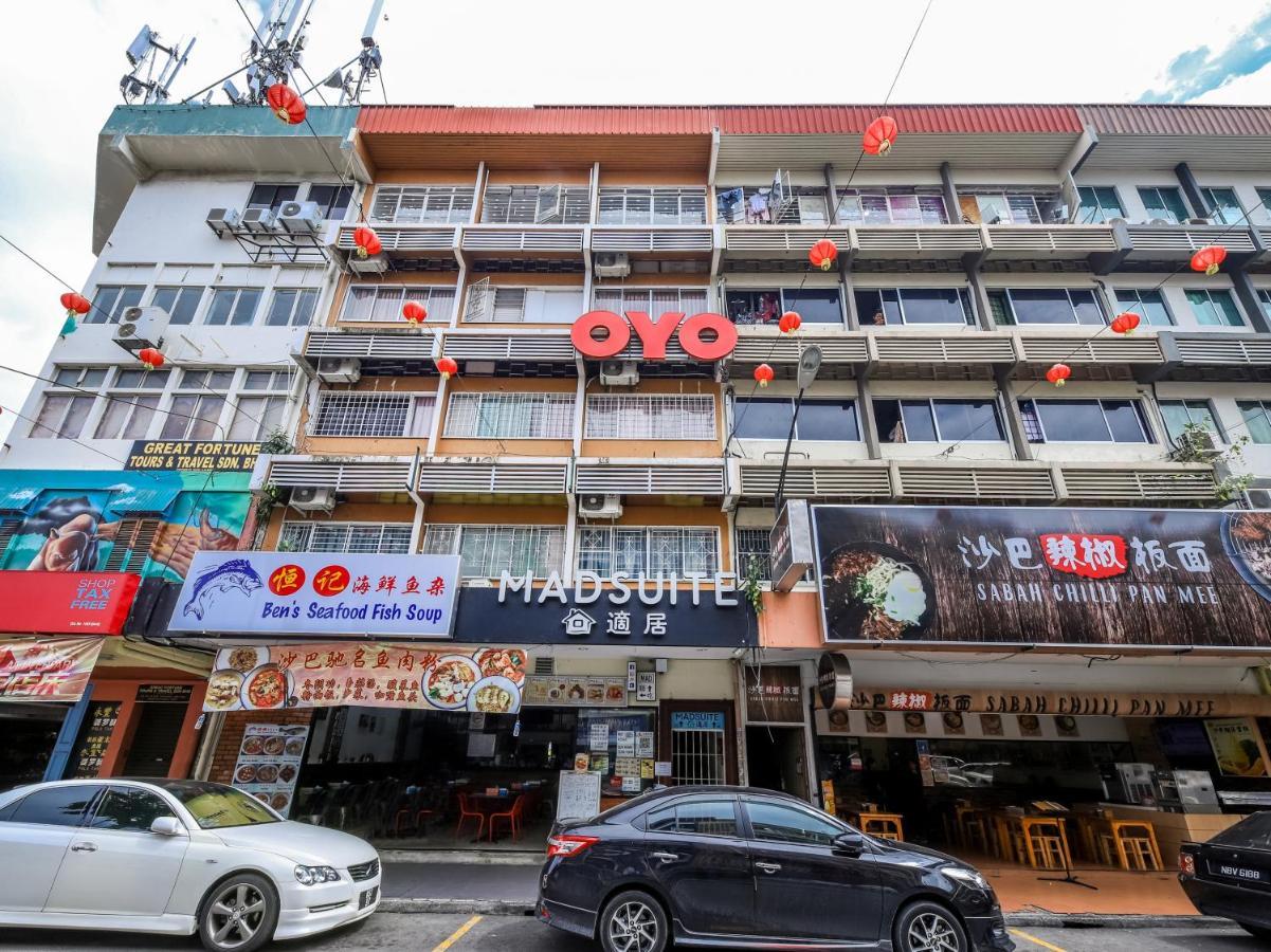 Oyo 43993 Madsuite Kota Kinabalu Exterior foto